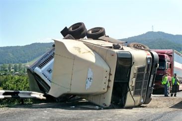 A truck that has been crashed

AI-generated content may be incorrect.